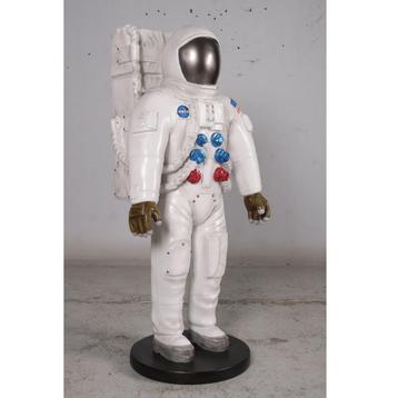 Astronaut beeld 4 ft. hoogte 125 cm beschikbaar voor biedingen