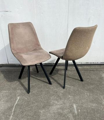 73 stuks Partij Luxe horeca restaurant stoelen beschikbaar voor biedingen
