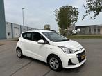 Hyundai i10 1.0i Comfort 67 PK. (bj 2019), Stof, Gebruikt, 4 stoelen, Wit