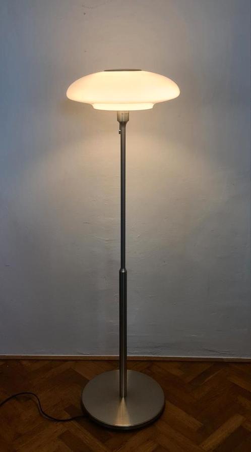 Design vloerlamp IKEA TÄLLBYN vloerlamp, Huis en Inrichting, Lampen | Vloerlampen, Zo goed als nieuw, Ophalen