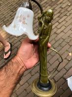 Vintage lamp met beeld., Ophalen of Verzenden
