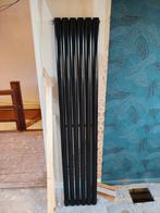 Zwarte designradiator van het merk Revive., Doe-het-zelf en Verbouw, Verwarming en Radiatoren, Ophalen, Minder dan 60 cm, Radiator