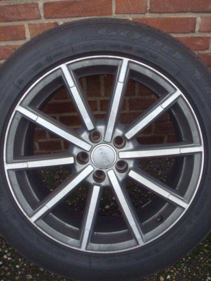 19 Originele Audi 10 spaak Audi Q3 Q5 Audi A8 R8 5x112, Auto-onderdelen, Banden en Velgen, Velg(en), Winterbanden, 19 inch, 235 mm