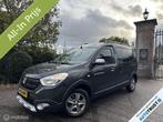 Dacia Dokker Stepway 1.2 TCe Camper Navi GARANTIE 12MND, Auto's, Voorwielaandrijving, Stof, Gebruikt, Zwart