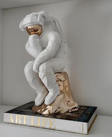 Joseph Klibansky - The Thinker beschikbaar voor biedingen