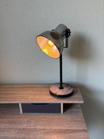 Als nieuw! Eglo Barnstaple tafellamp bureaulamp industrieel! beschikbaar voor biedingen