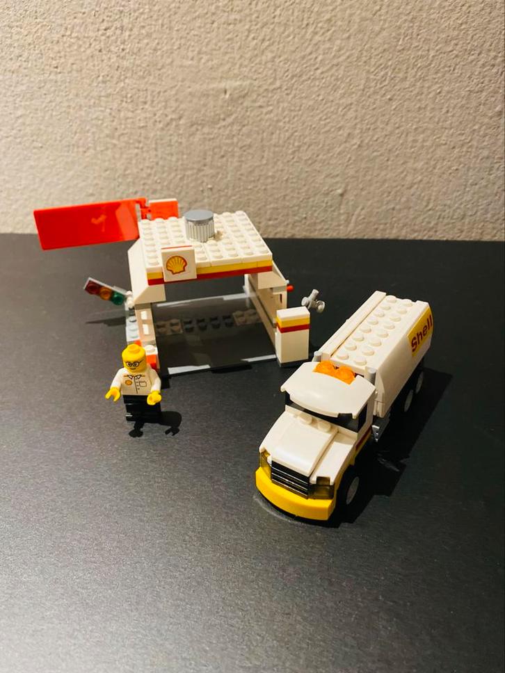 Lego 40195+40196 Shell tankstation+wagen, Kinderen en Baby's, Speelgoed | Duplo en Lego, Zo goed als nieuw, Lego, Complete set