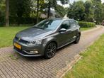 Volkswagen Polo 1.2 TSI 2015 Grijs vol opties!, Auto's, 4 cilinders, Origineel Nederlands, Handgeschakeld, 1000 kg