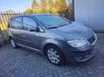 Volkswagen Touran 1.4 TSI 103KW DSG 2008 Grijs, Auto's, Volkswagen, 4 cilinders, Origineel Nederlands, Particulier, Zilver of Grijs