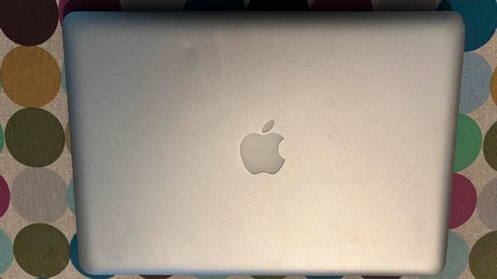 MacBook Pro 13" met extra geheugen + SSD behuizing, Computers en Software, Apple Macbooks, Gebruikt, MacBook Pro, 13 inch, 2 tot 3 Ghz