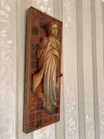 Houten Wandsculptuur Religieus Figuur, Antiek en Kunst, Ophalen of Verzenden