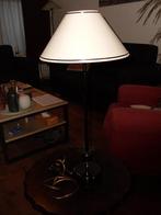 Tafellamp met creme kleurige kap, Ophalen of Verzenden, Gebruikt, Metaal, 50 tot 75 cm