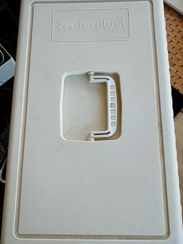 Dieren transport box  beschikbaar voor biedingen