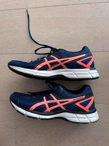 Asics T575Q, maat 40,5. Gedragen. beschikbaar voor biedingen
