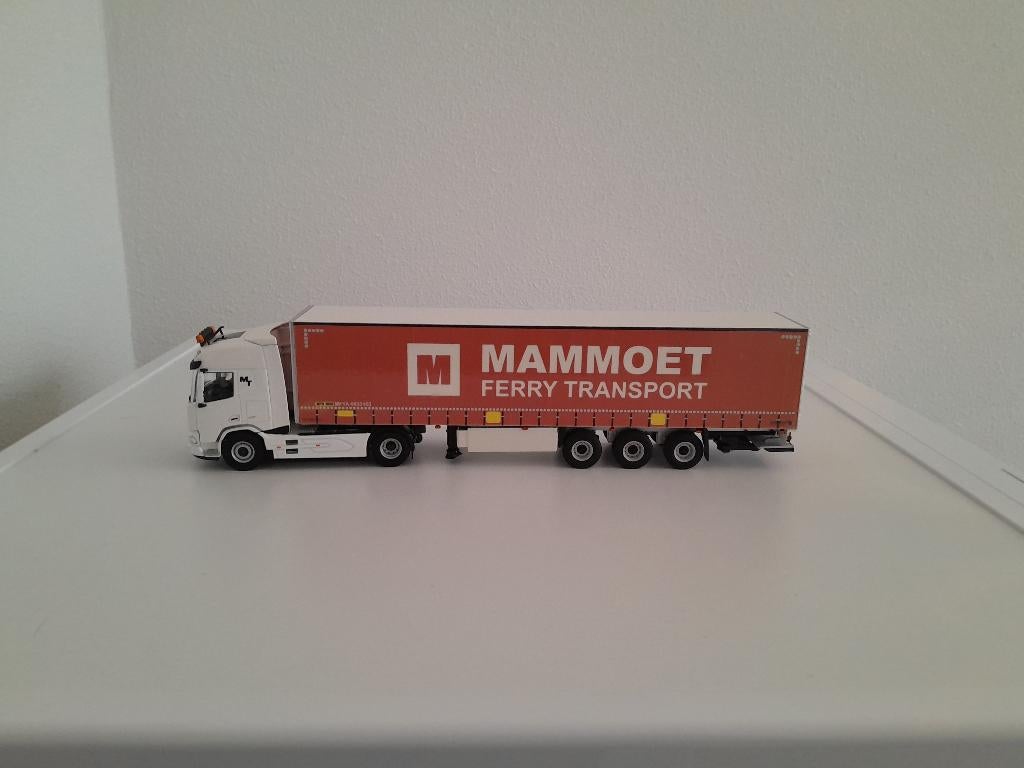 Daf XD van Mentra Transport met Mammoet Ferry Trailer ., Hobby en Vrije tijd, Modelauto's | 1:50, Nieuw, Bus of Vrachtwagen, Wsi