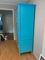 Blauw geverfde kledingkast met fotolijst applicaties, Huis en Inrichting, Ophalen, Gebruikt, 50 tot 100 cm, Met lade(s)