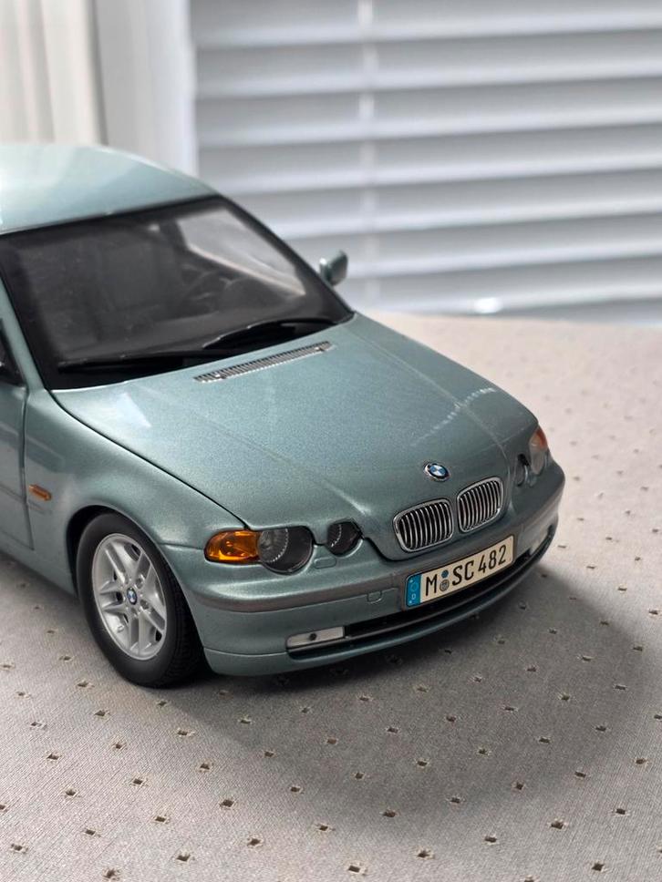 Kyosho 1/18 BMW 325ti E46 Zeegras Metallic Zeldzaam Dealer, Hobby en Vrije tijd, Modelauto's | 1:18, Zo goed als nieuw, Auto, Kyosho