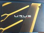 Lamborghini Urus hardcover brochure Engels 2019, Ophalen of Verzenden, Zo goed als nieuw, Overige merken
