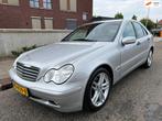 Mercedes-Benz C-klasse 240 Classic AUT /Airco/Cruise/NAVI/Tr, Automaat, 2597 cc, Navigatiesysteem, 1465 kg
