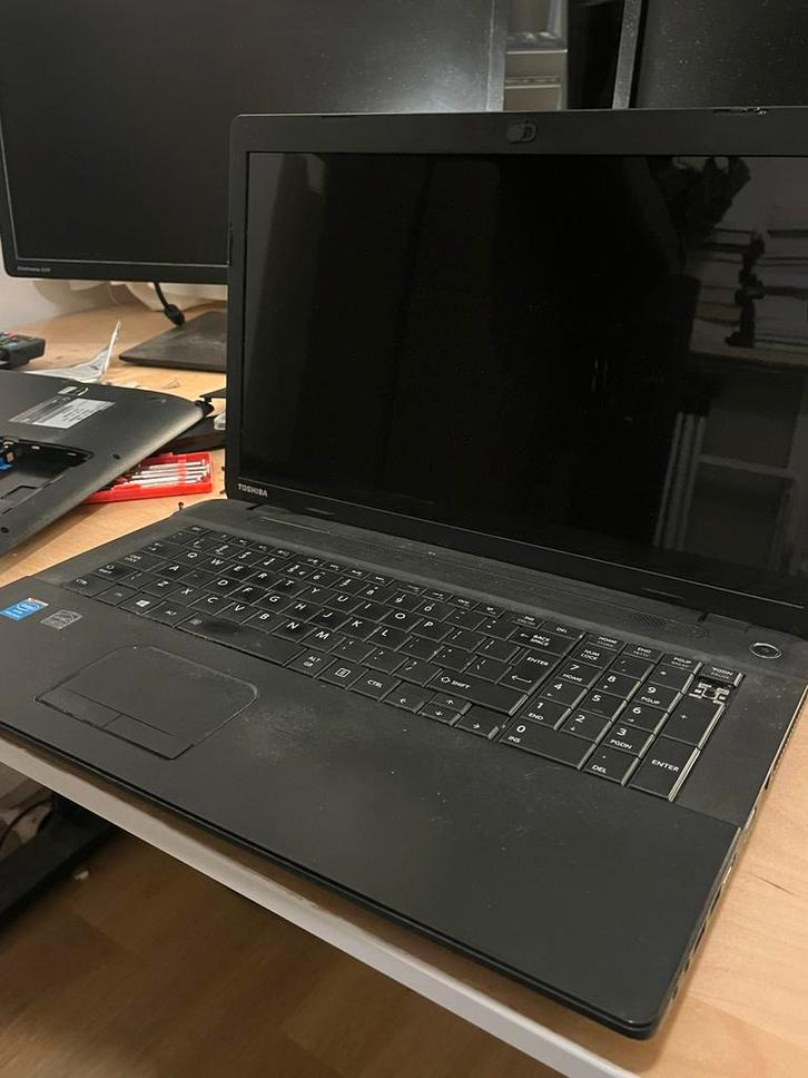 Toshiba Satellite C70-A - Onderdelen, Computers en Software, Windows Laptops, Gebruikt, 17 inch of meer, HDD, Onbekend, 4 GB, Qwerty