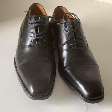 Nette leren herenschoenen maat 42 beschikbaar voor biedingen