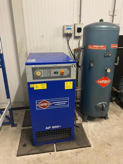 Airpress Compressor geluidgedempt incl drukvat, Auto diversen, Autogereedschap, Zo goed als nieuw, Ophalen