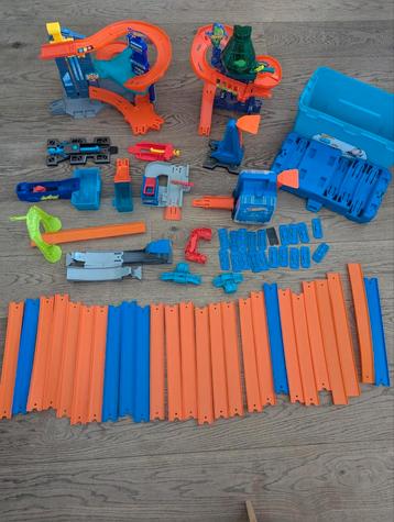 Hot Wheels Onderdelen Set met Opbergbak beschikbaar voor biedingen