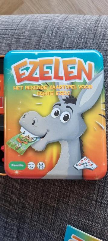 Ezelen Kaartspel in blik- Identity Games beschikbaar voor biedingen