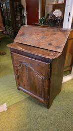 18e eeuws Frans broodkastje, Ophalen