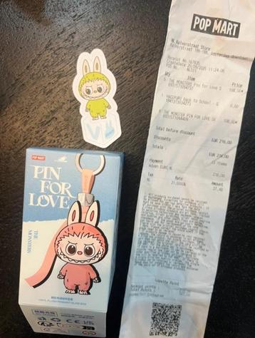 Labubu Pin for love - V - 100% echt beschikbaar voor biedingen