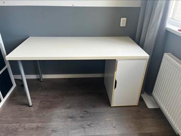 Ikea bureau met kast