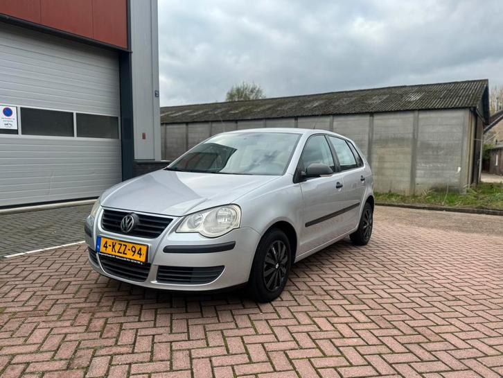 Volkswagen Polo 1.4 Grijs | Airco, Auto's, Volkswagen, Bedrijf, Benzine, D, Hatchback, Handgeschakeld, Geïmporteerd, Zilver of Grijs