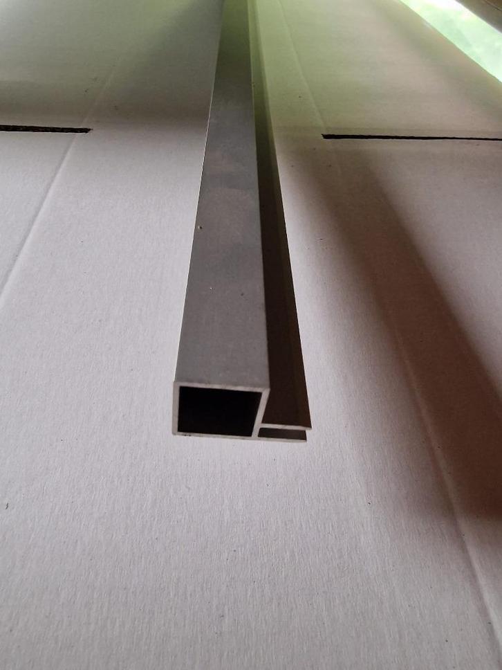 aluminium profiel met flens 20 x 20 x 1,5 mm, Dieren en Toebehoren, Vogels | Hokken en Kooien, Nieuw, Volière, Aluminium, Ophalen