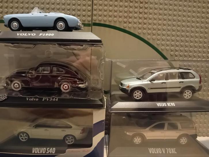 Volvo modelauto's 1:43, Hobby en Vrije tijd, Modelauto's | 1:43, Zo goed als nieuw, Auto, Overige merken, Ophalen of Verzenden
