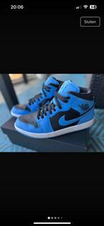 Air Jordan 1 Mid / University Blue, Kleding | Heren, Schoenen, Overige kleuren, Verzenden, Air Jordan, Sneakers of Gympen