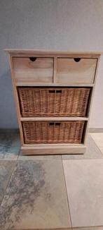 Houten white wash kastje met 2 rieten manden, Ophalen, Gebruikt, 25 tot 50 cm, 50 tot 100 cm