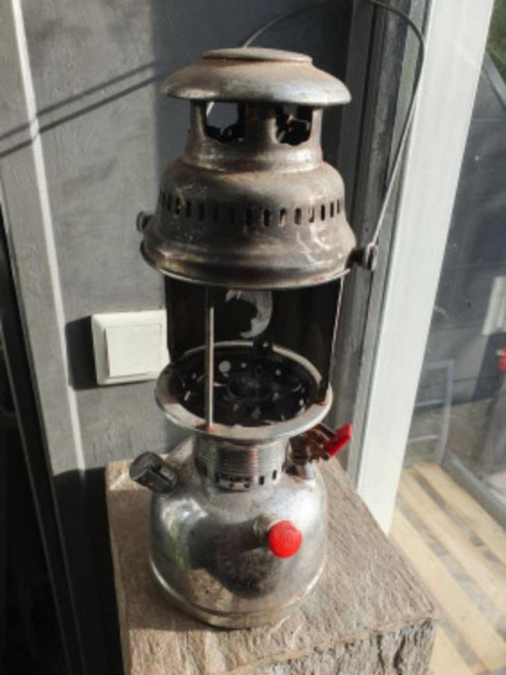 Leuke antieke Petroleum storm of druklamp merk anchor...., Verzamelen, Scheepvaart, Gebruikt, Gebruiksvoorwerp, Motorboot of Zeilboot