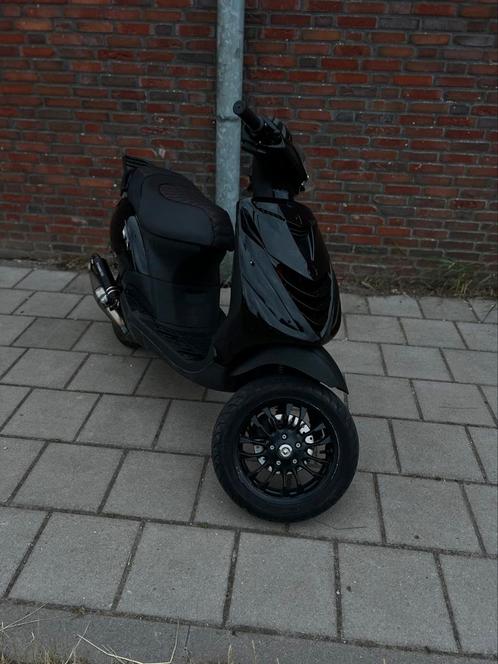 Zip 70cc stage 6 mk2, Fietsen en Brommers, Scooters | Piaggio, Zo goed als nieuw, Zip, Maximaal 45 km/u, Ophalen