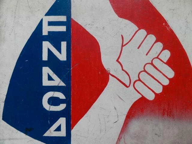 oud reclame bord met Logo van de FNACA 50 x 50 x 2 cm, Antiek en Kunst, Kunst | Schilderijen | Modern, Verzenden