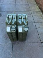 2 Jerrycans - Benzine/Diesel, Ophalen of Verzenden, Gebruikt