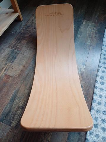 Wobbel original met vilt in roest kleur. beschikbaar voor biedingen