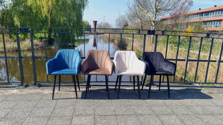 Comfortabele velvet eetkamerstoelen – set van 4, Huis en Inrichting, Stoelen, Nieuw, Vijf, Zes of meer stoelen, Overige kleuren