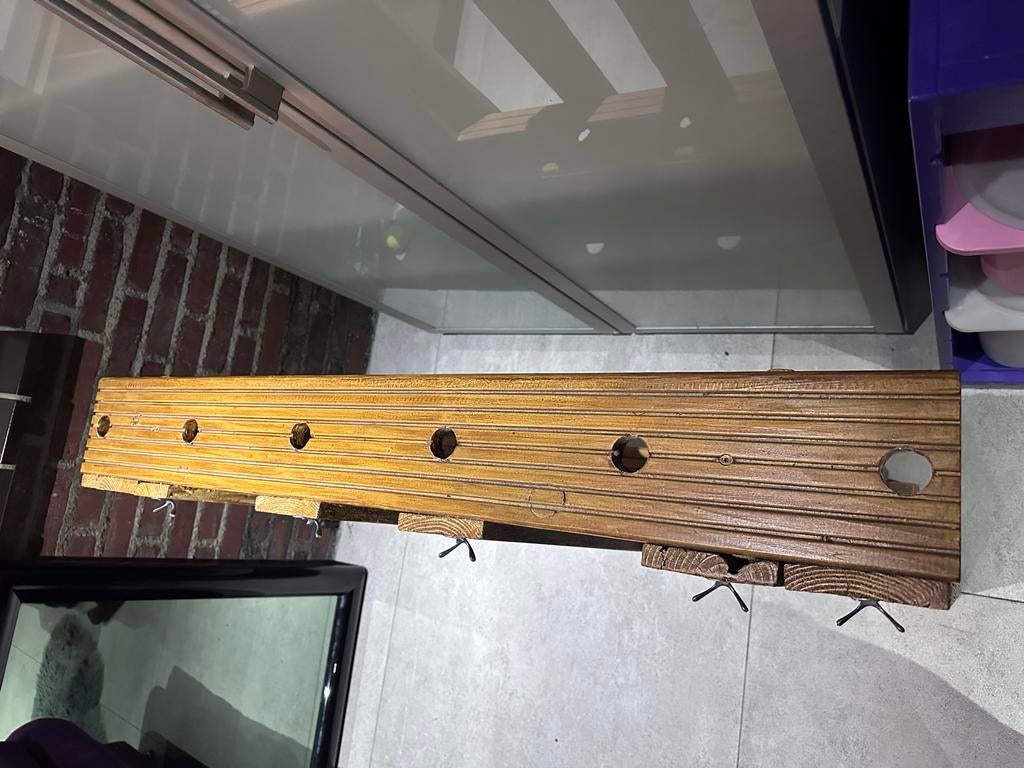 Hobby horse stal met veel ruimte, Gebruikt, 50 tot 75 cm, Ophalen of Verzenden, 25 flessen of meer