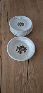 6 kleine bordjes en 1 schaaltje Moss Rose Wedgewood, Antiek en Kunst, Antiek | Servies los, Ophalen of Verzenden