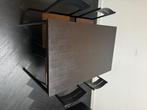 Wooden table and four chairs, Huis en Inrichting, Tafels | Statafels, Ophalen of Verzenden, Zo goed als nieuw