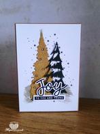 gestempelde kerstkaart goud/groene kerstbomen, Ophalen of Verzenden, Nieuw, Kerst