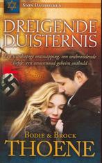 Bodie en Brock Thoene Dreigende Duisternis.Chr. roman, Boeken, Ophalen of Verzenden, Gelezen