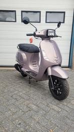 Nieuwe AGM VX / 45KM / Special color / 3 km / demo model!, Nieuw, Overige modellen, Maximaal 45 km/u, Ophalen of Verzenden