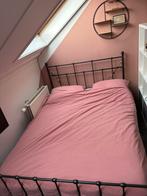 Twee persoonsbed 140x200 incl. nieuw matras, Huis en Inrichting, Slaapkamer | Bedden, Ophalen, Zwart, Tweepersoons, 140 cm