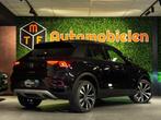 Volkswagen T-Roc 1.5 TSI Sport IQ.Drive |PANO|150PK|GARANTIE, Auto's, Volkswagen, 1258 kg, 4 cilinders, Zwart, Bedrijf